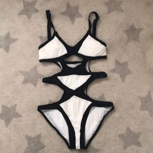 Super cute cut out one piece bathing suit